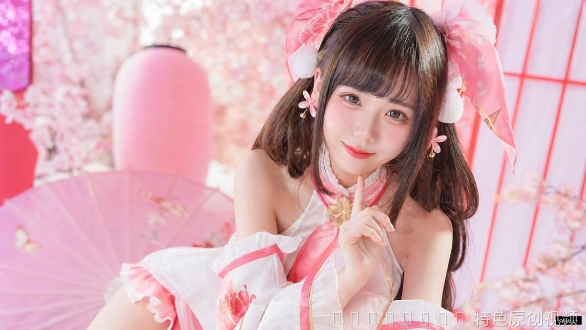 漫改影视成功密码：从纸面到银幕的改编艺术